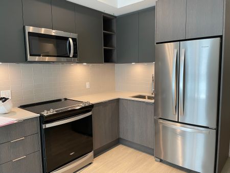 For Lease - 50 DUNFIELD Avenue Unit# 512, Toronto, Ontario - Photo 4
