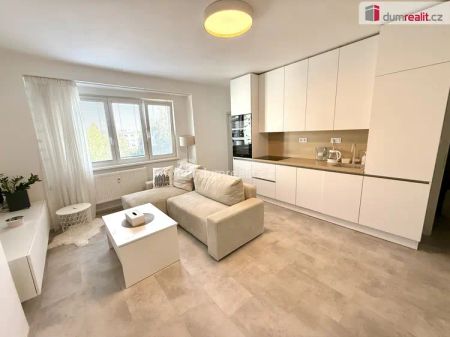 Pronájem moderně zrekonstruovaného bytu 2+kk, 38 m, Kralupy nad Vltavou – Lobeček - Photo 5