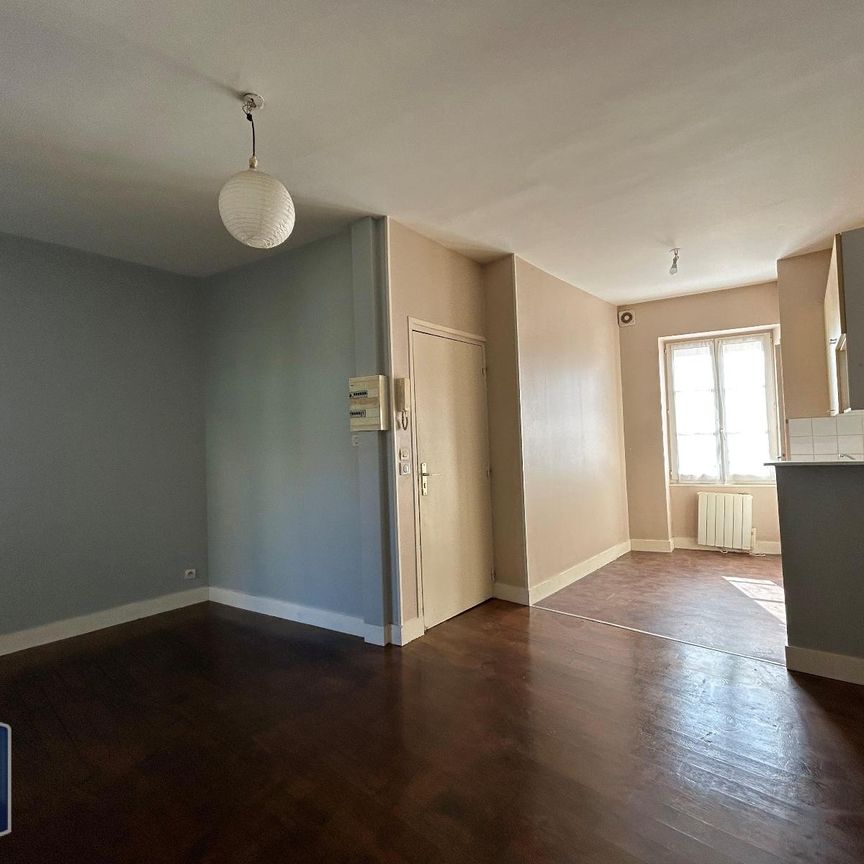 Location Appartement 1 pièce 25m² CHATEAUROUX 36000 - Photo 1
