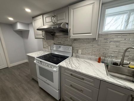 For Lease - 87 Cadillac Avenue, Oshawa, Ontario - Photo 4