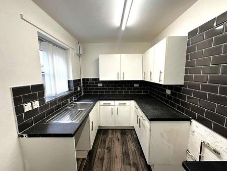 Vicarage Road, Halesowen, B62 - Photo 4