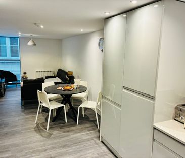 2 Bed Flat, Baldwin St, BS1 - Photo 1