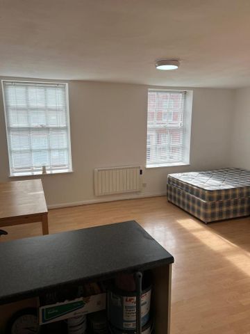 Studio to rent - Photo 3