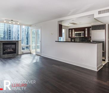 Condo in Downtown Vancouver, BC - Photo 6