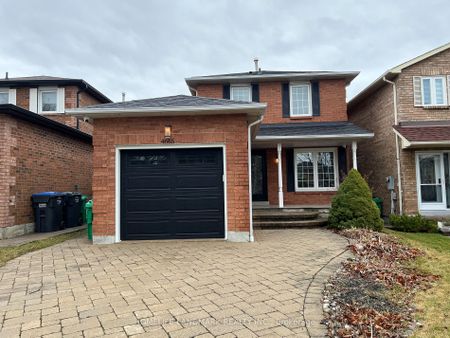 Detached Home For Lease | W8135668 - Photo 2