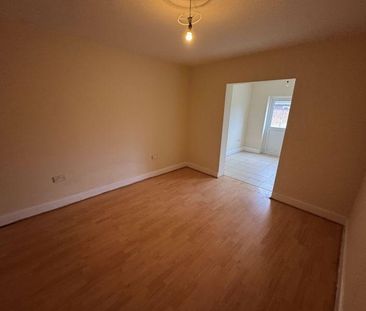 4 bedroom house to rent - Photo 1