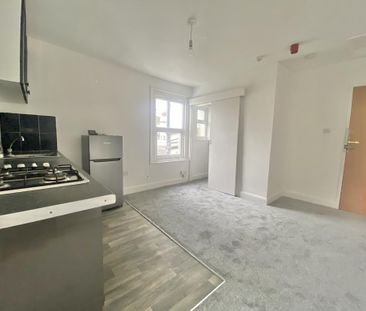 Studio to rent - Photo 4