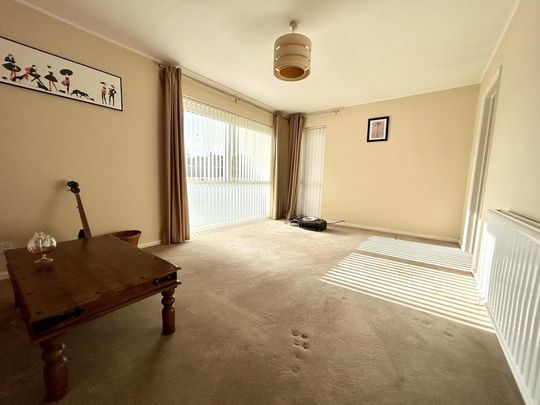 3 bedroom bungalow to rent - Photo 1