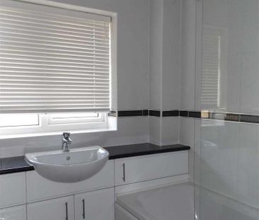 3 bedroom detached house to rent - Photo 4