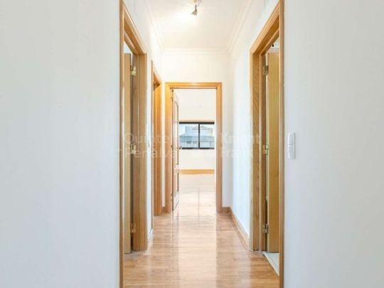 3 bedroom luxury Apartment for rent in Cascais, Lisbon - Photo 1