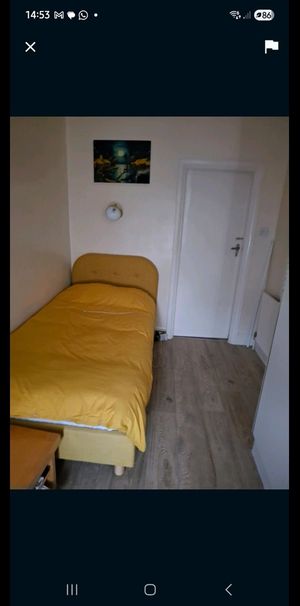 Room in a Shared House, Abbotswood Gardens, IG5 - Photo 1