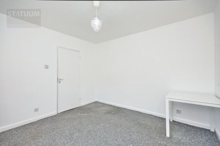 5 bedroom semi-detached house to rent - Photo 2
