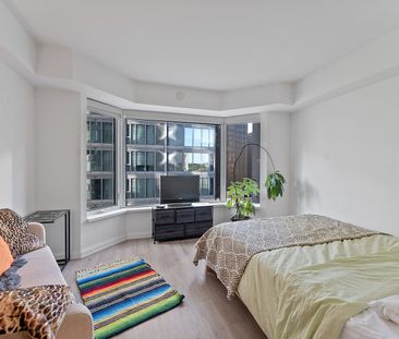 For Lease - 155 Yorkville Avenue Unit# 1013, Toronto, Ontario - Photo 2