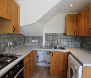 Haywards Heath Road, Balcombe, RH17 - Photo 2