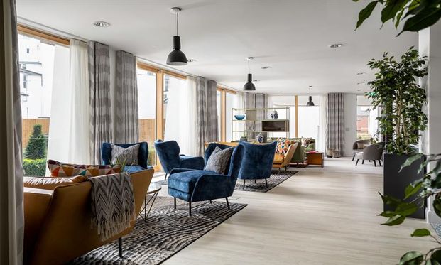 Latheram House, GL50 - Photo 1