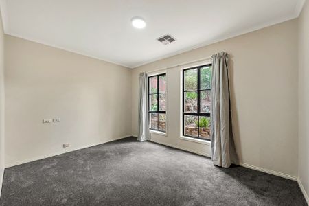 Magnificent Family Home with Memorable Views - Photo 5
