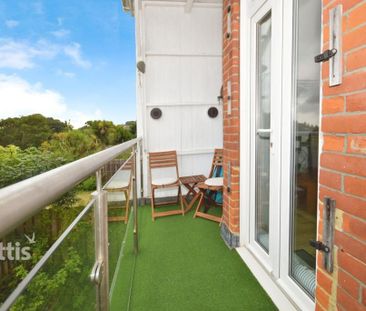 2 bedroom apartment to rent - Photo 6