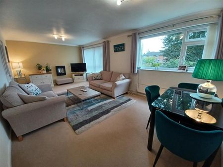 Albany Gardens, Hampton Lane, Solihull - Photo 3