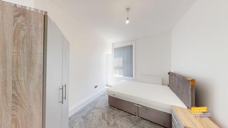 8 bedroom house share to rent - Photo 3