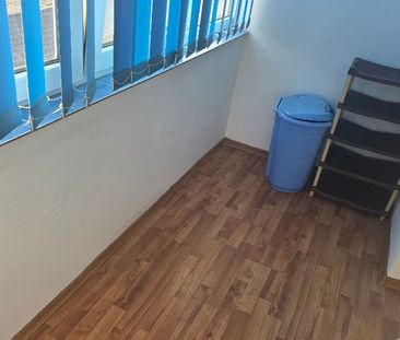 Inchiriez apartament 2 camere in Deva, zona Piata Centrala, decomandat - Photo 6