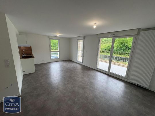Location Appartement 3 pièces 62m² AMBERIEU EN BUGEY 01500 - Photo 1