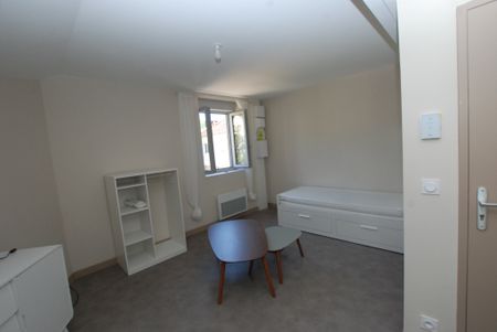 Location Appartement 1 pièce 22m² SOUILLAC 46200 - Photo 3
