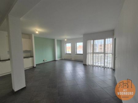 Ruim appartement 1e verd. met terras en kelder - Foto 3