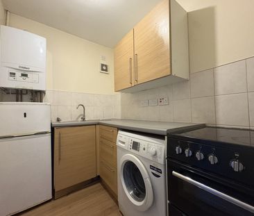 Partridge Road, Roath - Photo 1