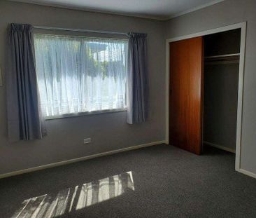 Spacious and bright in City End Karori - Photo 2