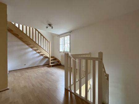 Location Maison 6 pièces 118m² NANTES 44300 - Photo 2