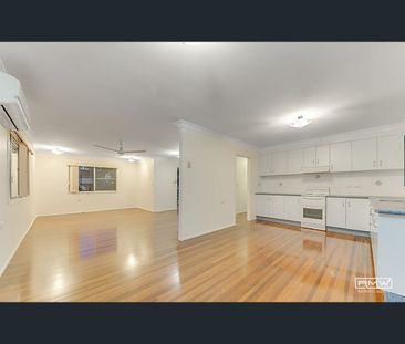 13 Suthers Avenue, Berserker, Qld 4701 - Photo 6