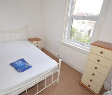 Bournemouth Truscott Avenue Winton, BH9, Dorset - Photo 4