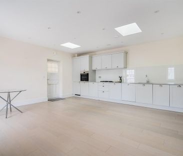 2 bedroom maisonette to rent - Photo 3