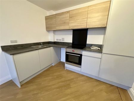 Wimborne Road, Poole, Dorset, BH15 - Photo 4