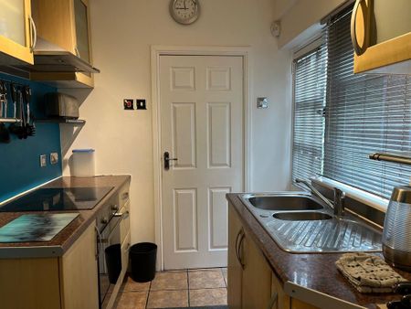 1 bedroom apartment to rent - Photo 4