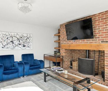4 bedroom detached house to rent - Photo 2