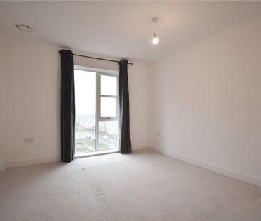 A beautiful 2 bedroom apartment for rent in Cambridge at this styli... - Photo 4