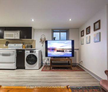 627 Christie Street #Lower - Photo 1