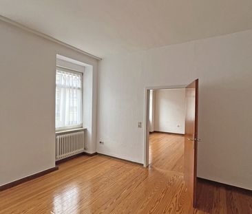 Sehr schöne Altbauwohnung - Foto 3