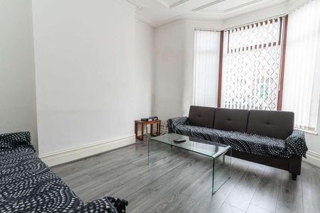 Crawford Avenue, Mossley Hill, Liverpool, L18 - Photo 2