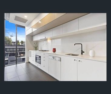 One Bedroom Apartment in South Brisbane! Fully Furnished ! - Photo 6