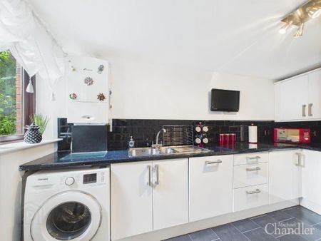 119a Gilnahirk Road, Belfast, BT5 7QL - Photo 2