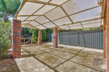 128 Hollis Road - Photo 3