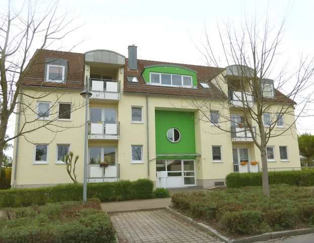 Schmölln, 3-R-Wohnung im Grünen mit 2 Balkonen (ME12) - Photo 1