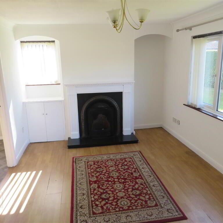 72 Coronation Place, Lurgan, BT66 7AN - Photo 1