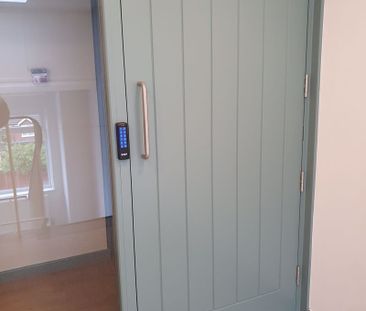 Haydon House, Studley Warwickshire. - Photo 4