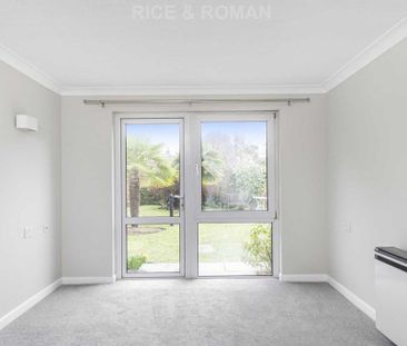 1 bedroom retirement property to rent - Photo 3