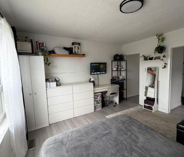 For Lease - 114 Seventh Street, Toronto, Ontario - Photo 4