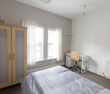 4 bedroom house to rent - Photo 2