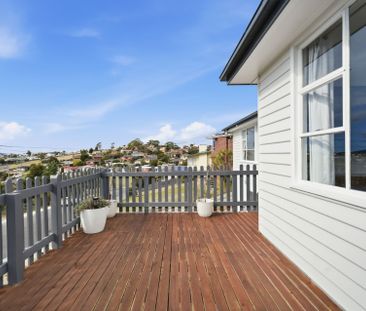 Bright Family Home in Claremont - Photo 6